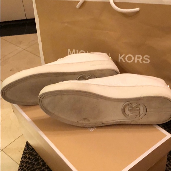 Michael Kors Sneakers - Picture 3 of 6